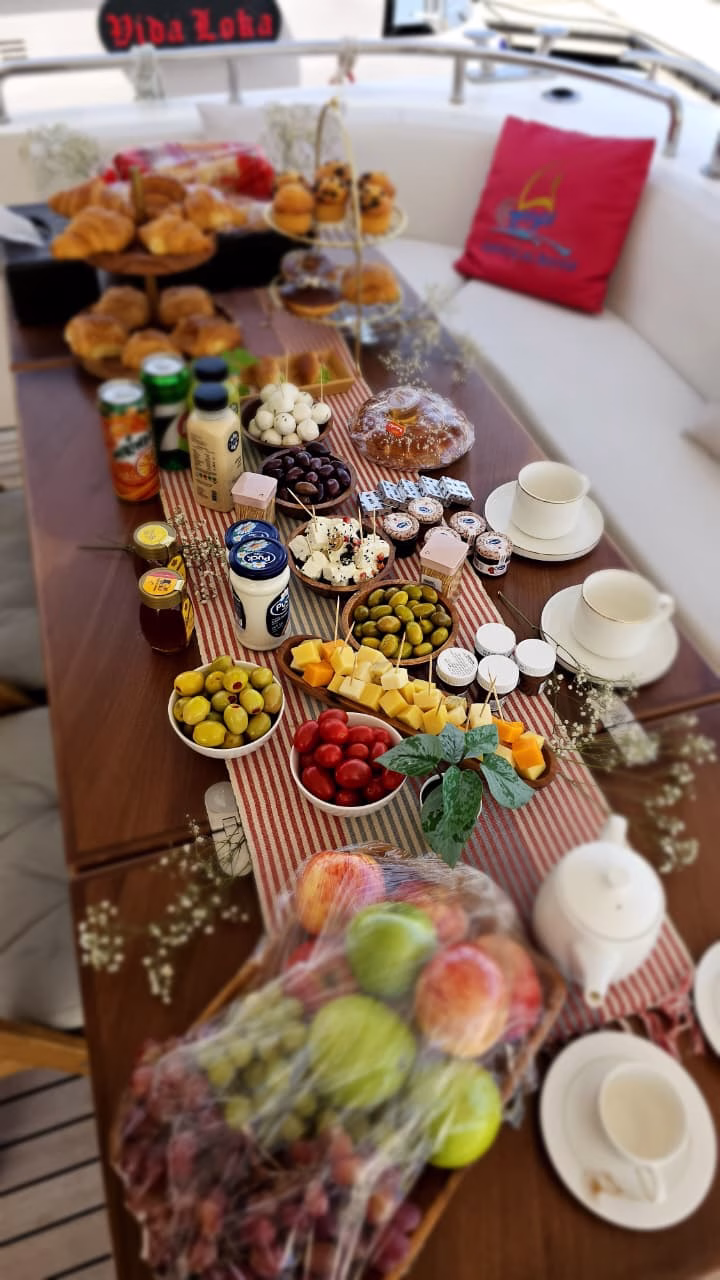 Corporate morning meeting yacht charter with catering Dubai