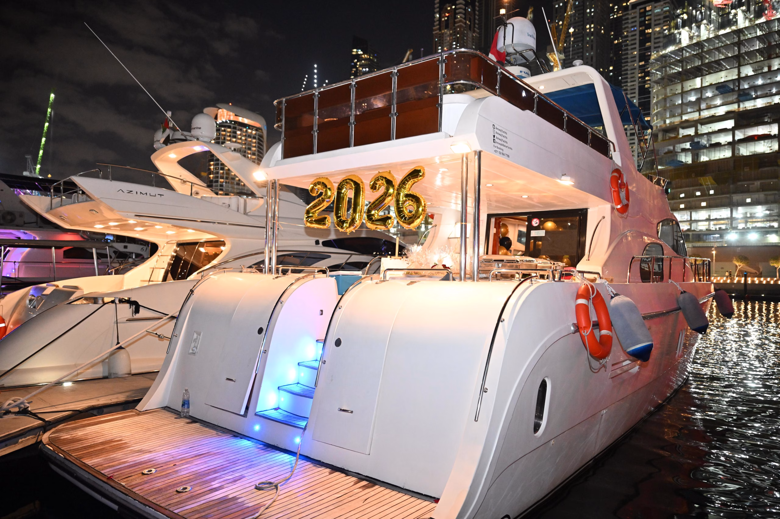 yacht rental dubai view ain dubai new years eve