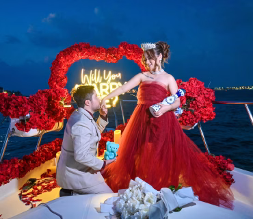 Luxury Proposal Yacht Dubai