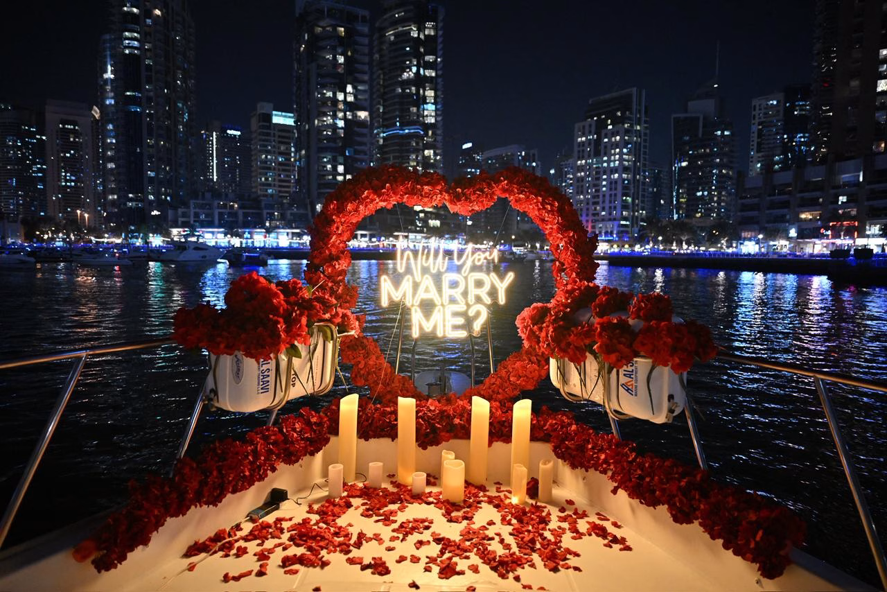 Yacht proposal Dubai price packages