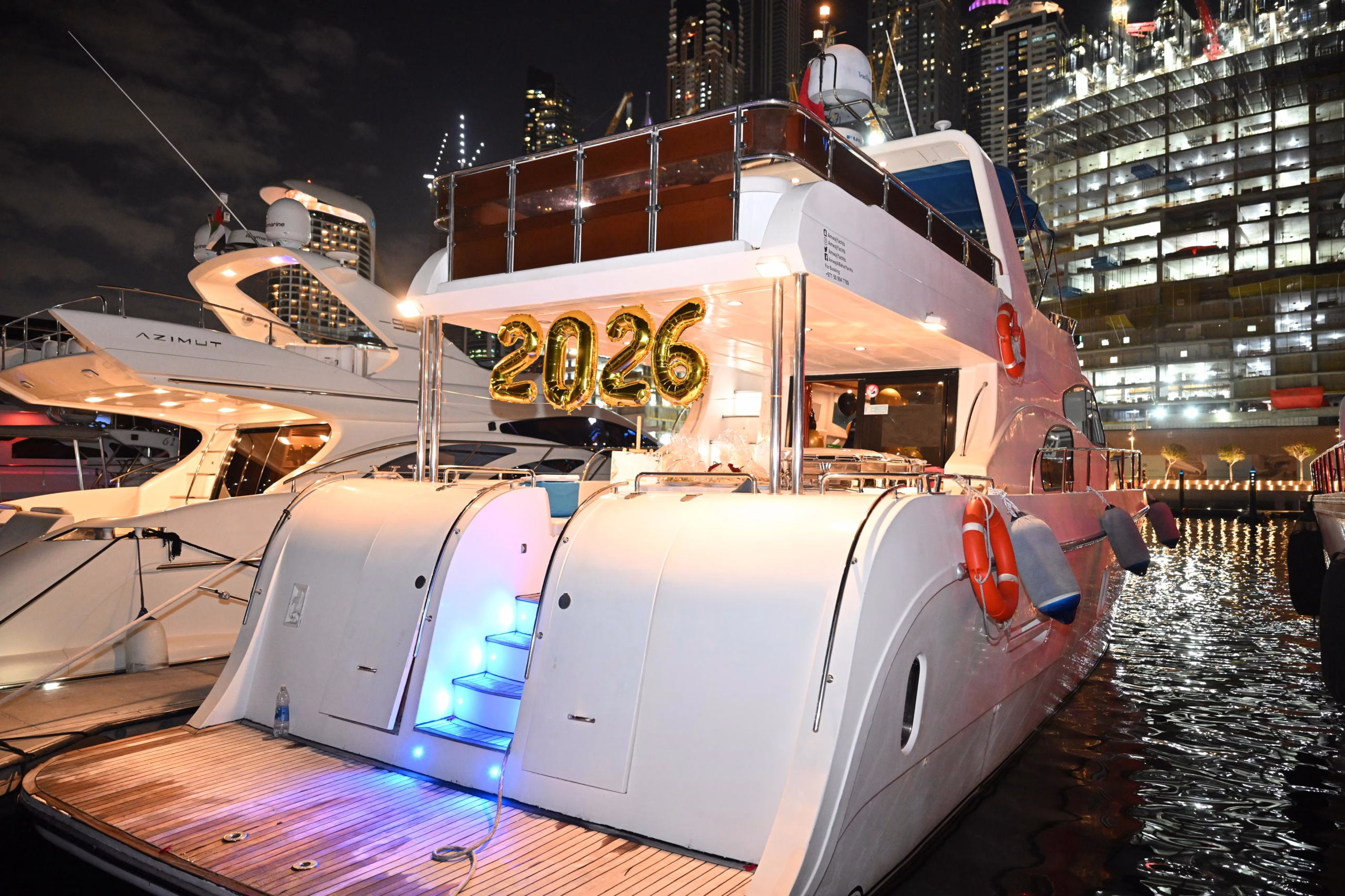 Yacht rental Dubai New Years Eve for 30 guests luxury cruise