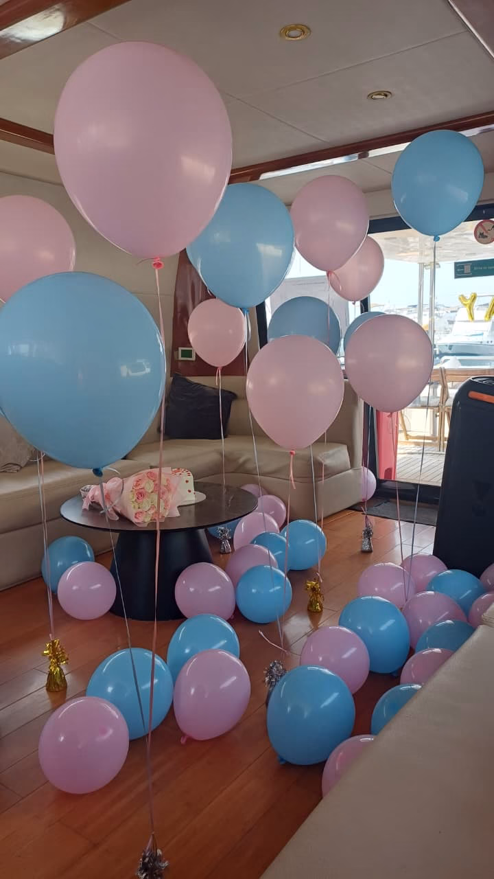 Birthday party yacht Dubai